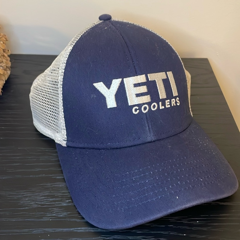 Yeti Hat. Blue and white.